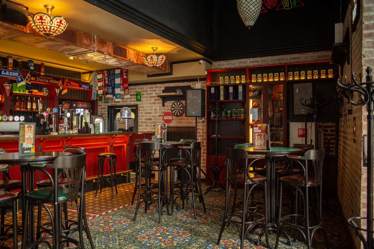 фото Harat's pub на Менделеевской