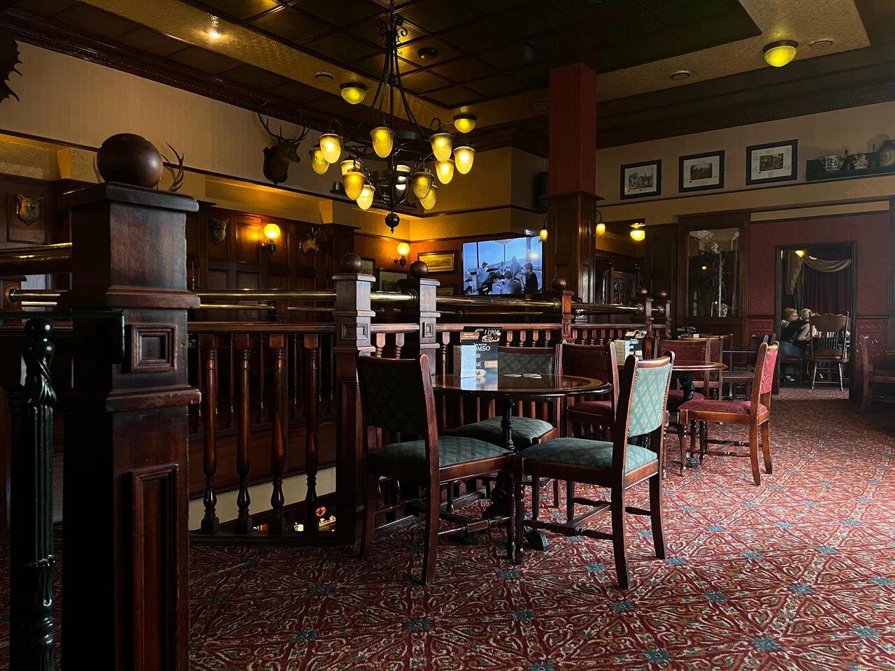 фото Джон Булл на Пресне